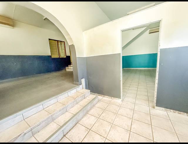 880M² BUILDING FOR SALE IN EMPANGENI CENTRAL